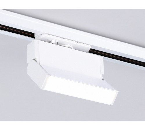 Трековый однофазный светильник Ambrella Light Track System GL6801