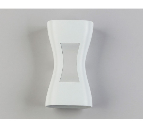 Уличный настенный светильни Ambrella Light Garden ST4527