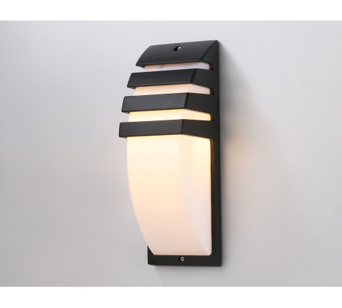 Уличный настенный светильник Ambrella Light Garden ST5202
