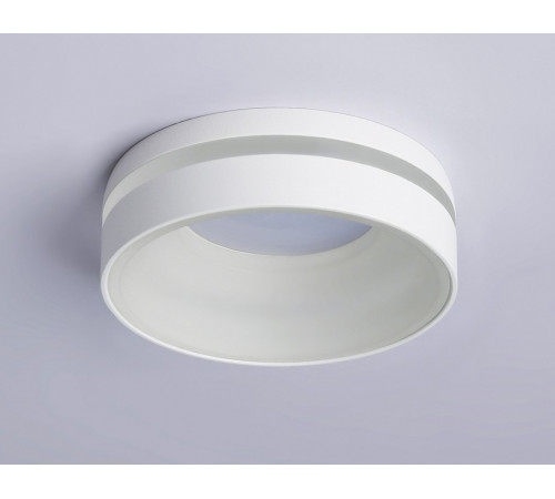 Встраиваемый светильник Ambrella Light Acrylic Frost TN3305 Встраиваемый светильник Ambrella Light Acrylic Frost TN3305