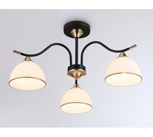Люстра на штанге Ambrella Light Modern TR3161 Люстра на штанге Ambrella Light Modern TR3161