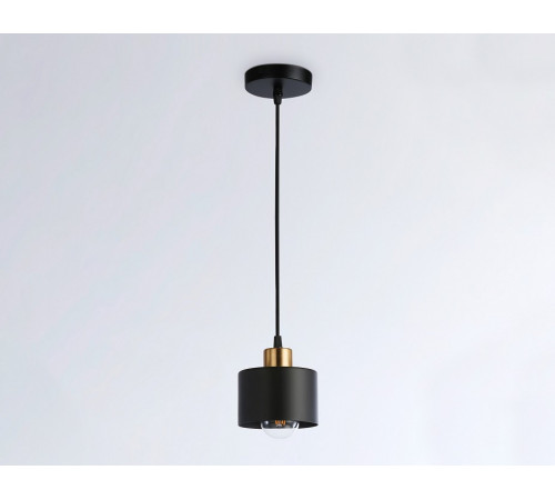Подвесной светильник Ambrella Light Traditional TR8113