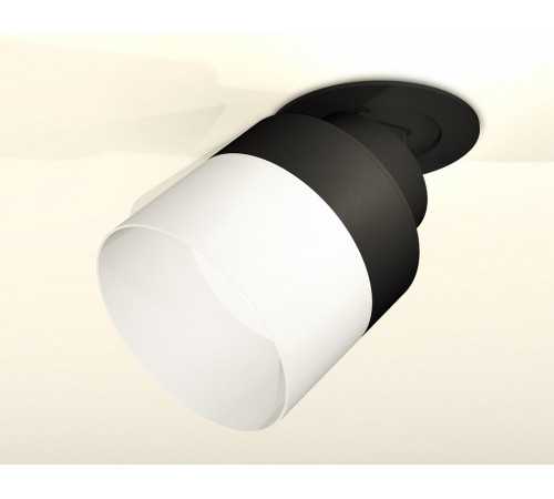 Спот Ambrella Light Techno Spot XM8102521 (A2242, A2106, C8102, N8402) Спот Ambrella Light Techno Spot XM8102521 (A2242, A2106, C8102, N8402)