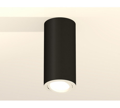 Накладной поворотный светильник Ambrella Light Techno XS7443001 (C7443, N7001) Накладной поворотный светильник Ambrella Light Techno XS7443001 (C7443, N7001)
