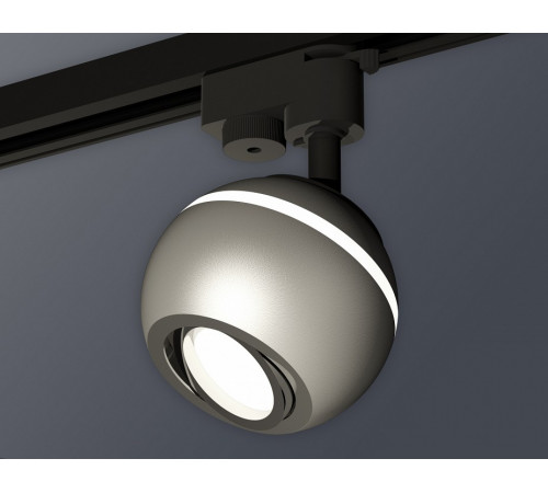Трековый однофазный светильник с подсветкой Ambrella Light Track System XT1103002 (A2521, C1103, N7003) Трековый однофазный светильник с подсветкой Ambrella Light Track System XT1103002 (A2521, C1103, N7003)