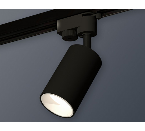 Трековый однофазный светильник Ambrella Light Track System XT6323020 (A2521, C6323, N6110)