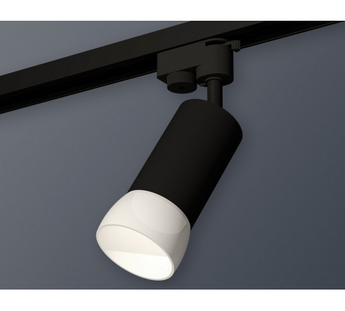 Трековый однофазный светильник Ambrella Light Track System XT6323190 (A2521, C6323, N6258)