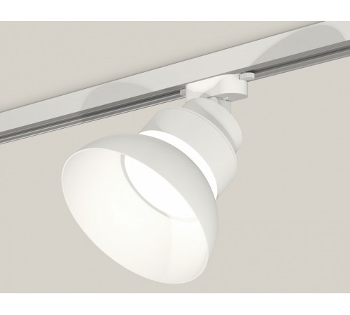 Трековый светильник Ambrella Light Track system (A2524, A2105, C8101, N8140) XT8101200