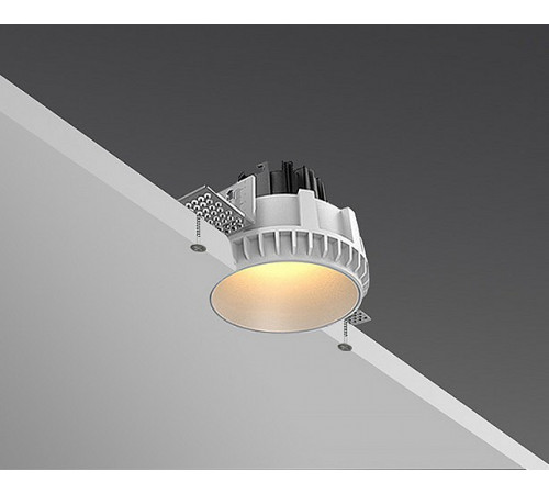 Встраиваемый светильник Italline IT08-8021 white 3000K Встраиваемый светильник Italline IT08-8021 white 3000K