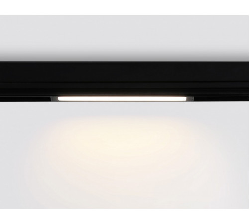 Трековый магнитный светильник Ambrella Light Magnetic 220V GL1262