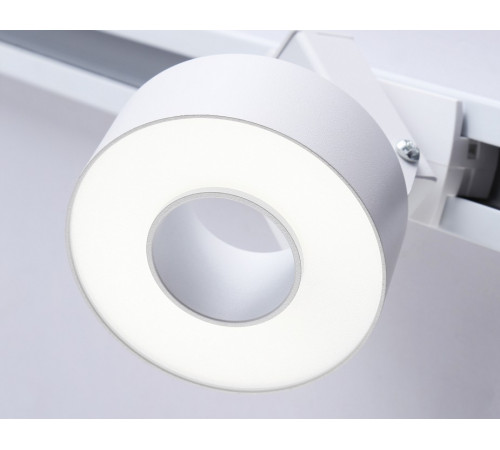 Трековый однофазный светильник Ambrella Light Track System GL6861 Трековый однофазный светильник Ambrella Light Track System GL6861
