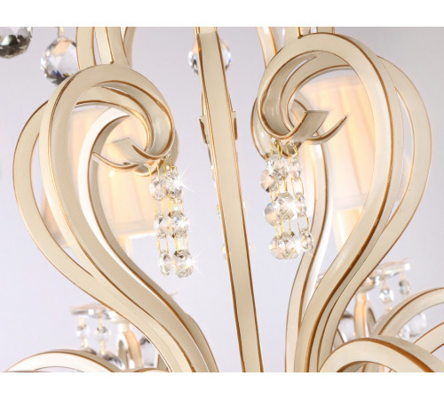 Подвесная люстра Ambrella Light Traditional TR4561