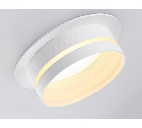 Встраиваемый светильник Ambrella Light GX53 Acrylic tech TN5218