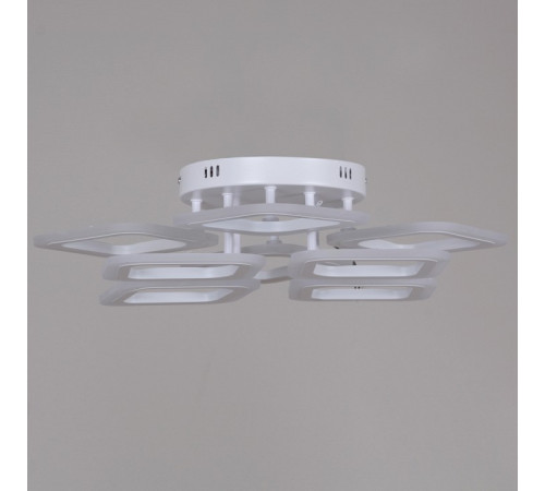 Потолочная люстра Reluce 05104-0.3-4+4 WH