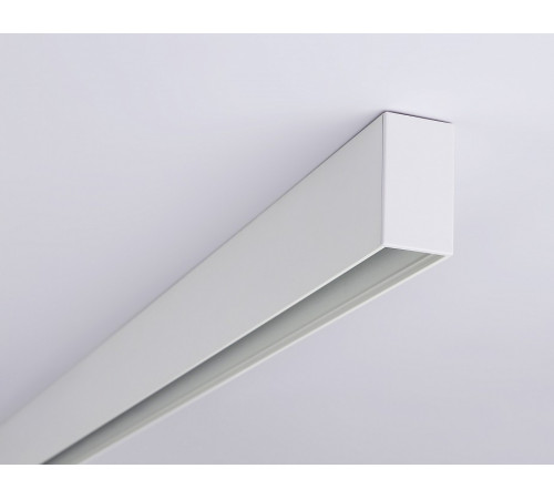 Шинопровод накладной Ambrella Light Magnetic 220V GL1003 Шинопровод накладной Ambrella Light Magnetic 220V GL1003