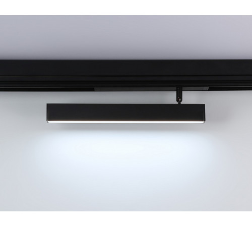 Трековый магнитный светильник Ambrella Light Magnetic 220V GL1332