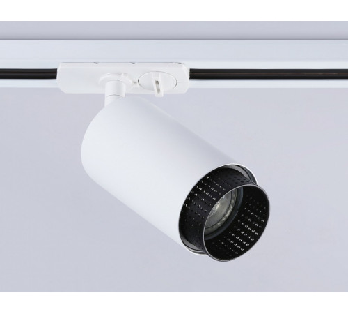 Трековый однофазный светильник Ambrella Light Track System GL5161 Трековый однофазный светильник Ambrella Light Track System GL5161