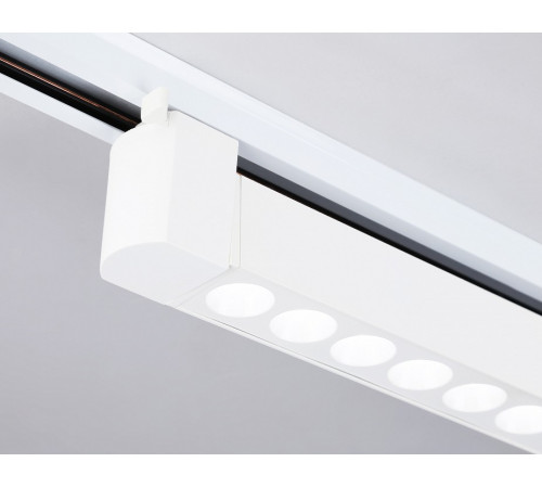 Трековый однофазный светильник Ambrella Light Track system GL6718