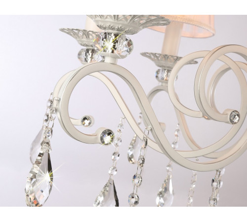 Подвесная люстра Ambrella Light Traditional TR4548