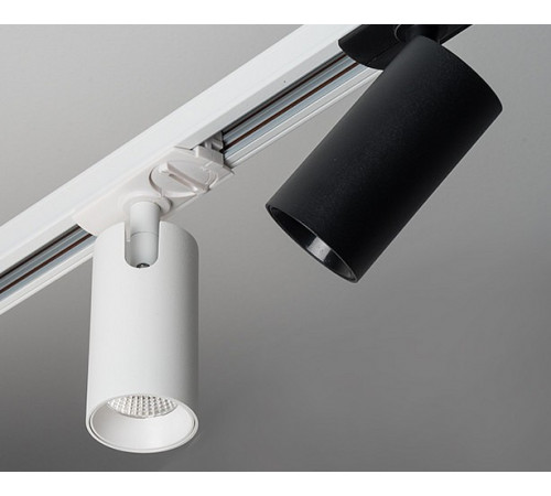 Светильник на шине ITALLINE TR 3006 white Светильник на шине ITALLINE TR 3006 white