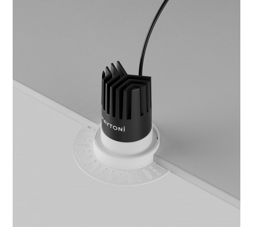 Встраиваемый светильник Maytoni Dip DL119-10W-4K-TRS-B