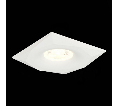 Встраиваемый светильник ST LUCE ST203.508.01